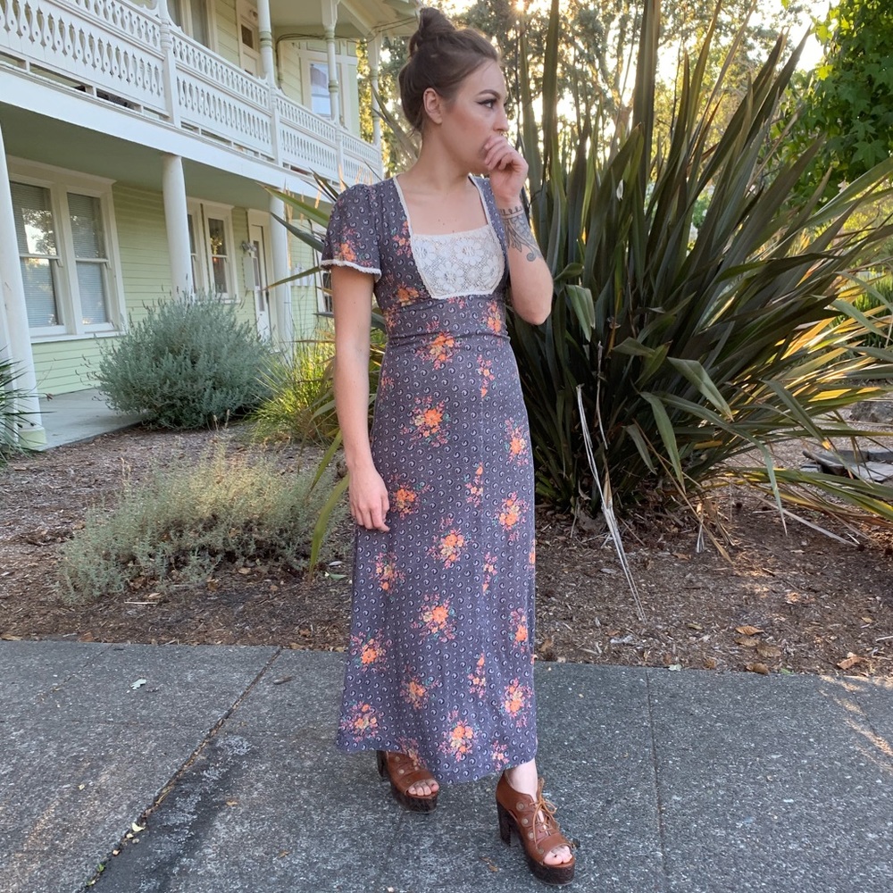 SOLD 70s Terri Petites Flutter Sleeve Dress - Picture 1 of 7